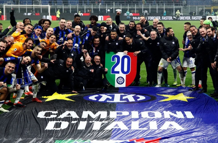 Inter Milano a cucerit al 20lea titlu de campioană a Italiei din istoria sa
