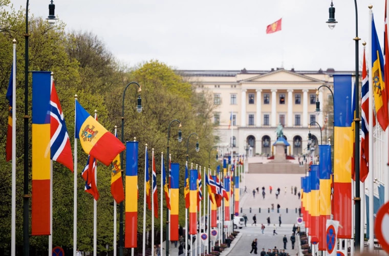 Майя Санду Молдавский флаг гордо развевается в Осло