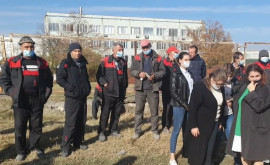 Работники завода на юге Молдовы бастуют изза прекращения поставок природного газа